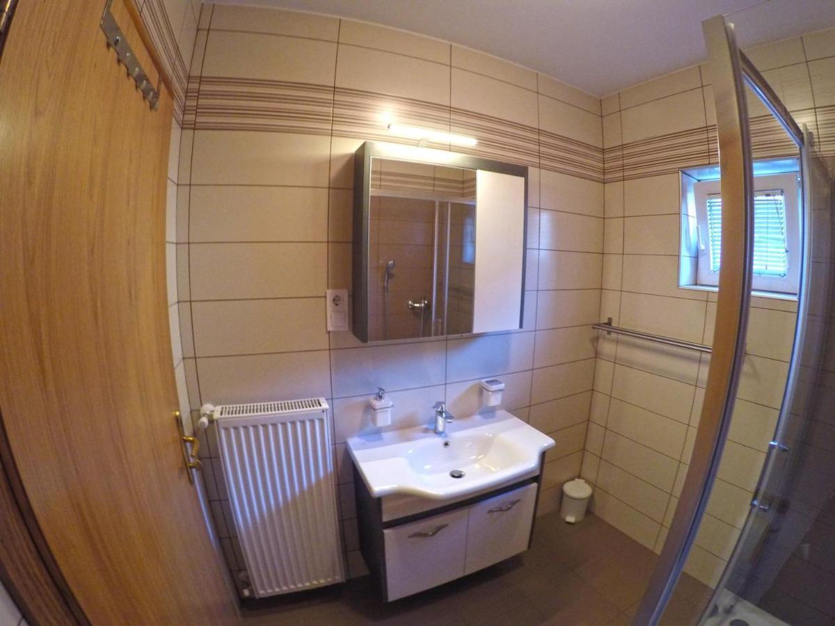 Apartments And Rooms Rea Sveti Martin Na Muri Exterior foto