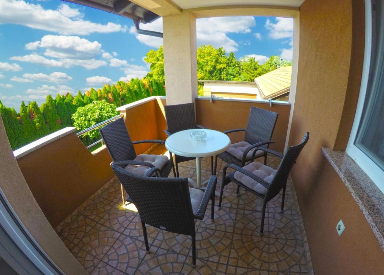 Apartments And Rooms Rea Sveti Martin Na Muri Exterior foto
